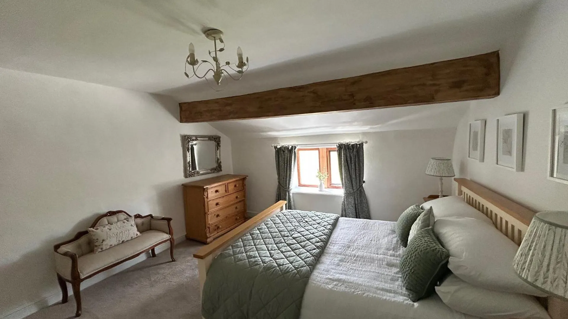 בית נופש Oakworth The Stable Cottage בריטניה